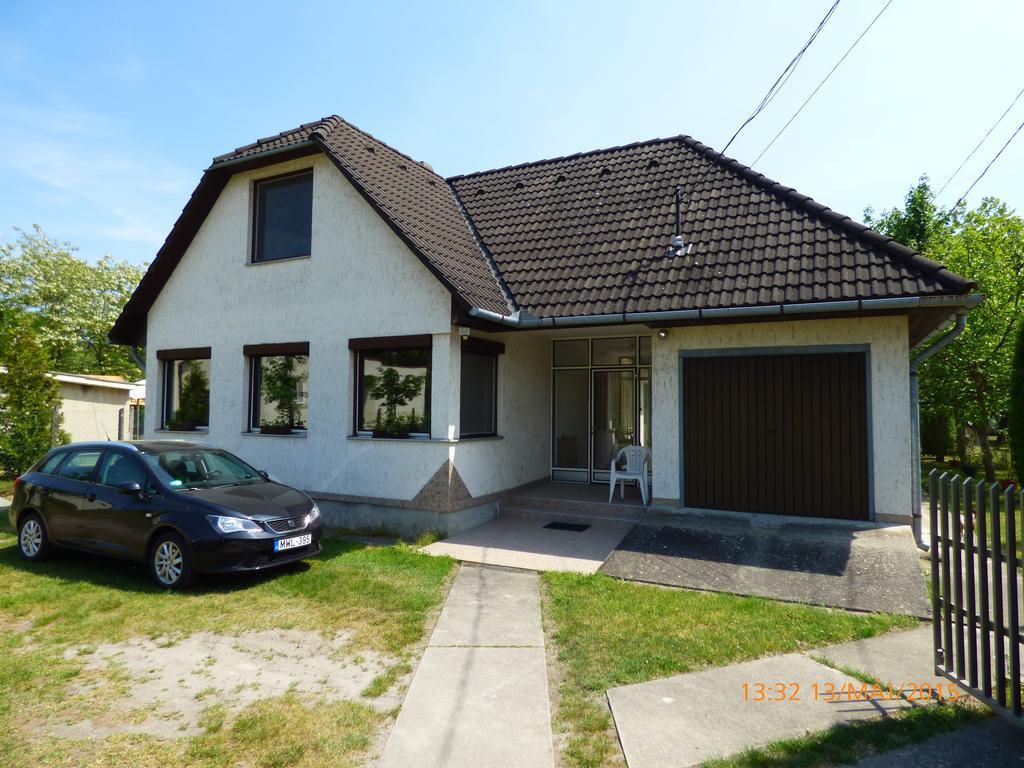 Fabian Apartman-Haz Szántód Zimmer foto